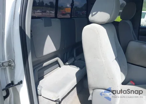 2005 Toyota Tacoma Prerunner z USA, uszkodzony, nr VIN 5TETX62N55Z127161